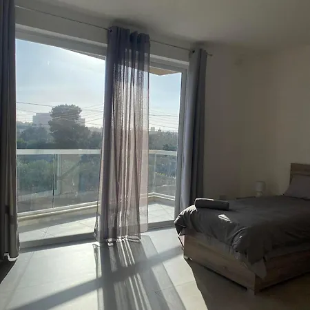 شقة An Immaculate 3 Bedroom In Gudja